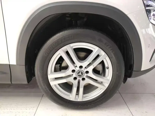 Mercedes-Benz GLB-Class — Фото автомобиля 16