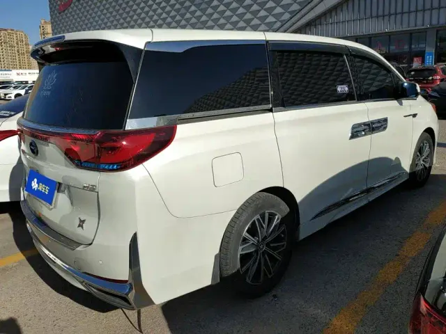 GAC Trumpchi M8 — Фото автомобиля 3