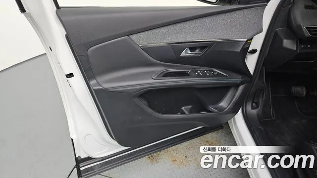 Peugeot 3008 — Фото автомобиля 24