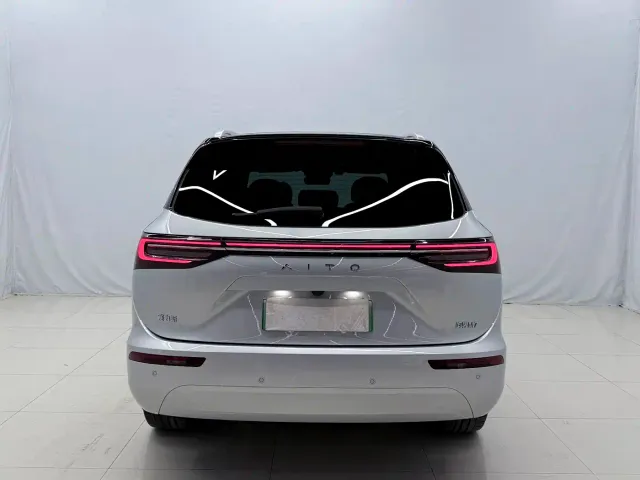 Aito M7 — Фото автомобиля 13