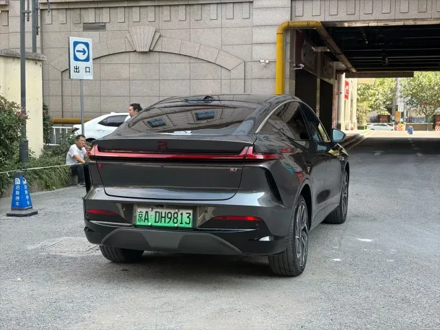 Roewe Feifan R7 — Фото автомобиля 8