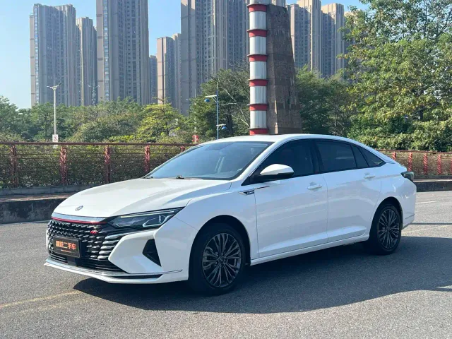Dongfeng Yixuan MAX — Фото автомобиля 2