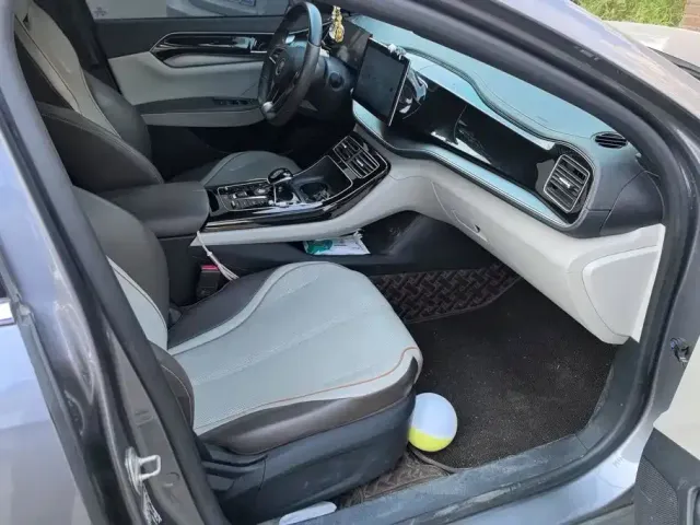 BYD Qin PLUS — Фото автомобиля 8