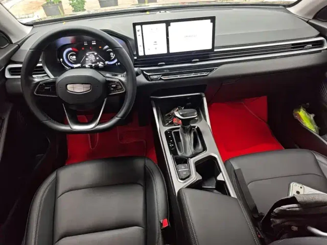 Geely Emgrand — Фото автомобиля 5