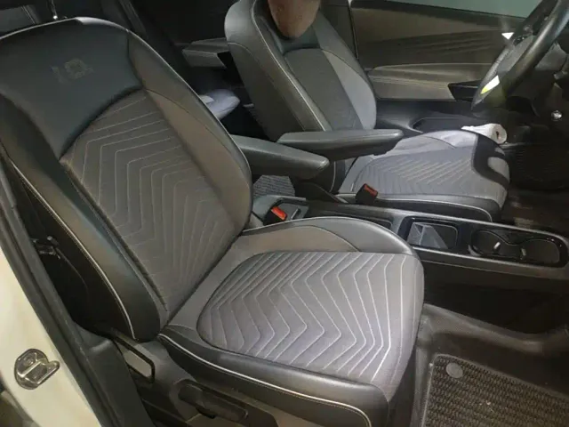 Volkswagen ID.3 — Фото автомобиля 24