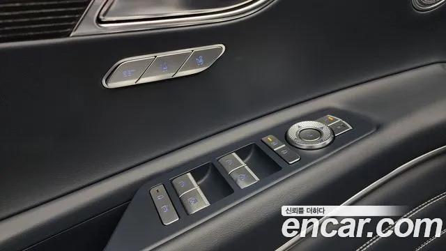 Genesis GV80 — Фото автомобиля 12