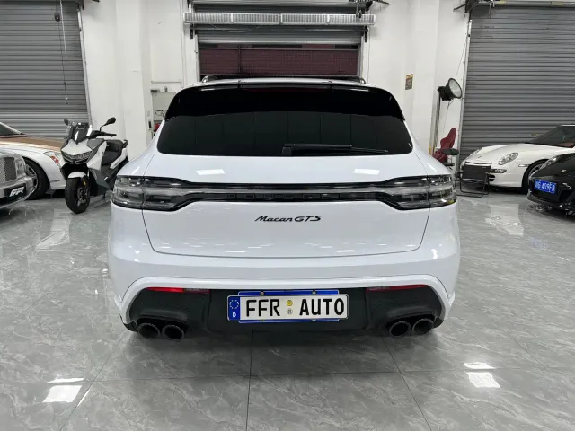 Porsche Macan — Фото автомобиля 17