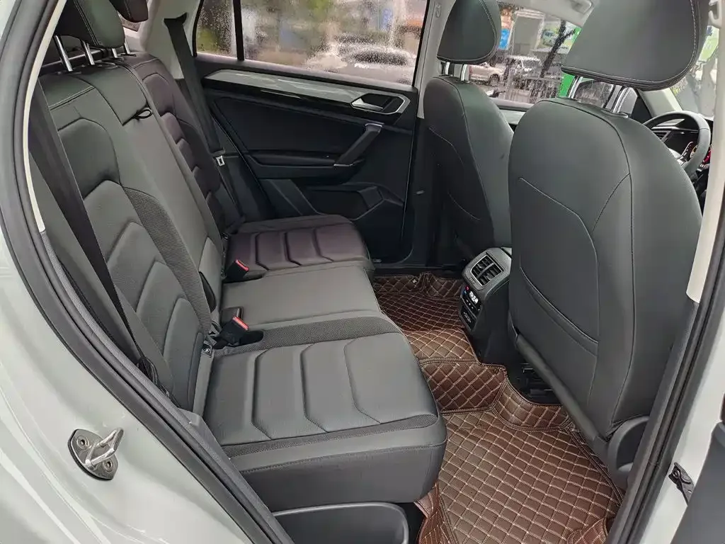 Volkswagen Tayron 2022 330TSI 2WD Luxury Smart Connect Edition — Фото автомобиля 11