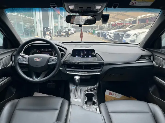 Cadillac Cadillac CT4 2022 28T Fashion Style — Фото автомобиля 7