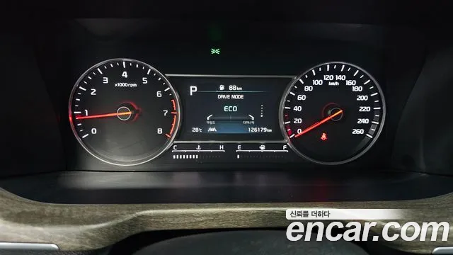 Kia Sorento Sorento 4-е поколение Бензин 2.5T 2WD — Фото автомобиля 8