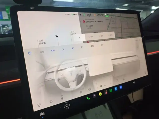 Tesla Model Y — Фото автомобиля 12