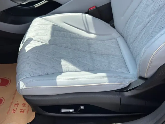 BYD Seal — Фото автомобиля 7