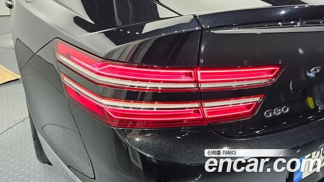 Genesis G80 Бензин 2.5 турбо AWD — Фото автомобиля 23