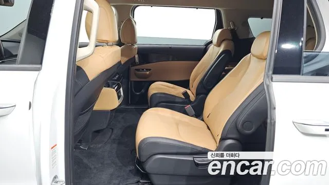 Kia Carnival 4th Gen — Фото автомобиля 18