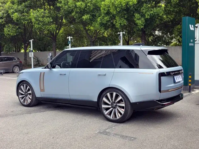 Land Rover Range Rover — Фото автомобиля 17