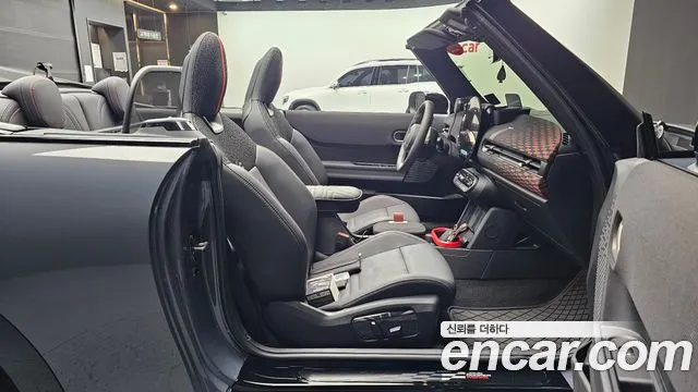 Mini Cooper Convertible — Фото автомобиля 26