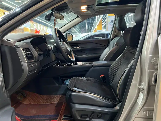 Nissan X-Trail — Фото автомобиля 4