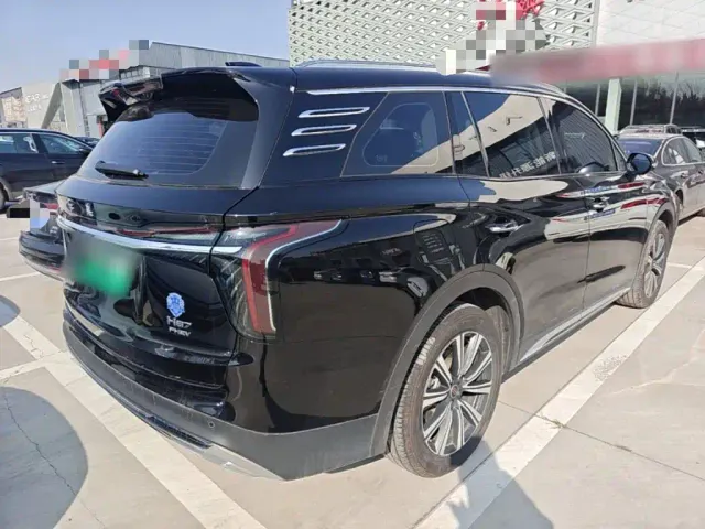 Hongqi HS7 PHEV — Фото автомобиля 6