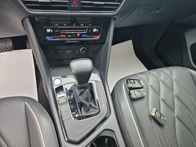 Volkswagen Tiguan L — Фото автомобиля 13