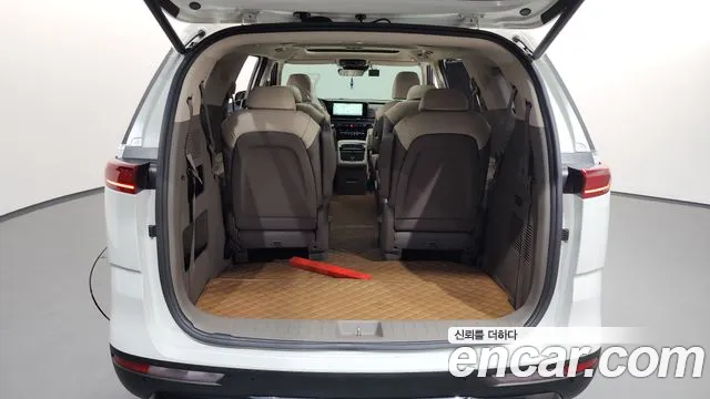 Kia Canival Carnival 4 поколение Бензин 9 мест Noblesse — Фото автомобиля 24