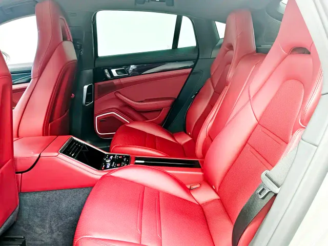 Porsche Panamera — Фото автомобиля 14