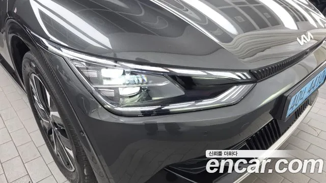 Kia EV6 — Фото автомобиля 22
