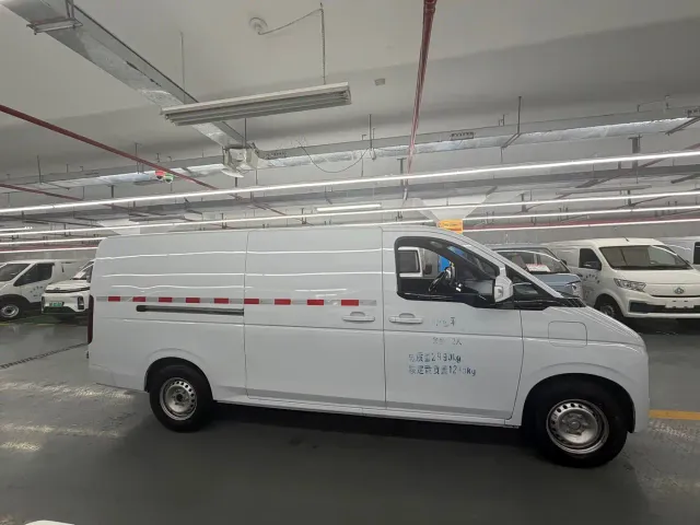 Dongfeng Dragon Glory 9S — Фото автомобиля 4