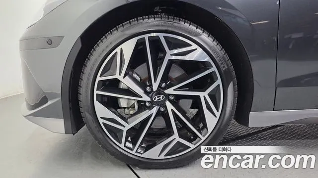 Hyundai Ioniq 6 — Фото автомобиля 5