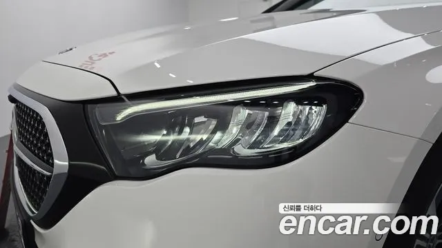 Mercedes-Benz E-Class — Фото автомобиля 7