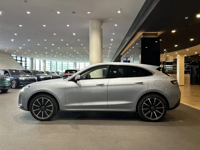 Aito M5 — Фото автомобиля 4