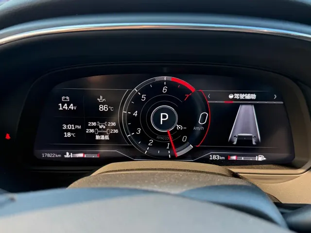 Cadillac CT5 — Фото автомобиля 5