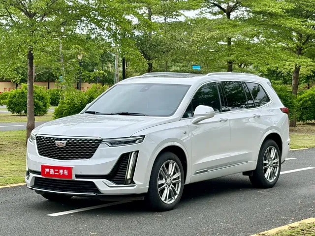 Фотография автомобиля — Cadillac XT6