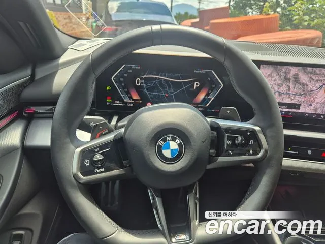 BMW 5-Series 5 серия (G60) 530i xDrive M Sport Pro Special Edition — Фото автомобиля 11