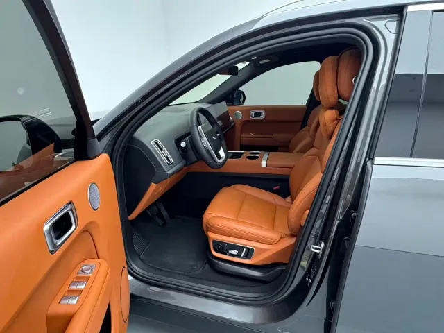 Li Auto L7 — Фото автомобиля 12