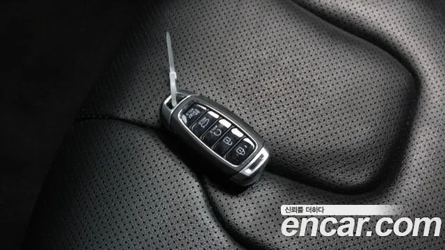 Hyundai Avante CN7 — Фото автомобиля 30