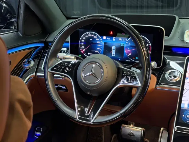 Mercedes-Benz Maybach S-Class — Фото автомобиля 23