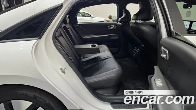 Hyundai Ioniq 6 — Фото автомобиля 17