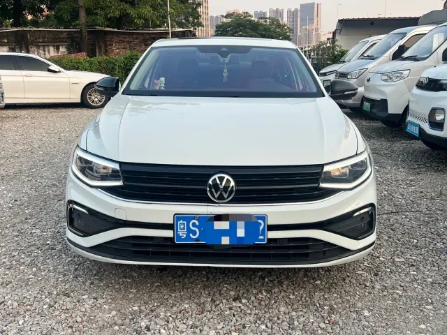 Volkswagen Bora — Фото автомобиля 2