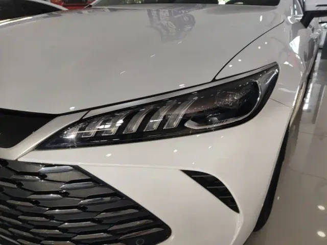 BYD Qin PLUS — Фото автомобиля 23