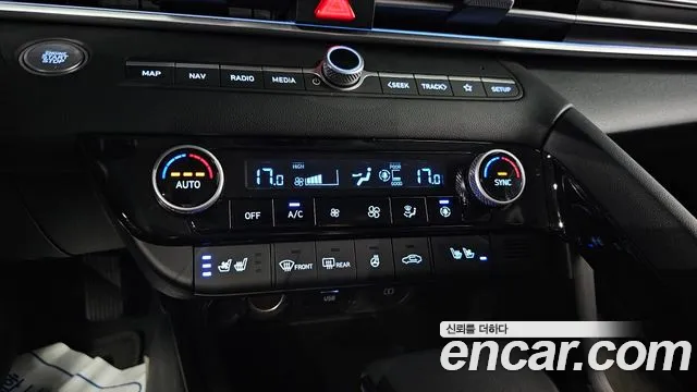 Hyundai AVANTE Новый Avante (CN7) — Фото автомобиля 29