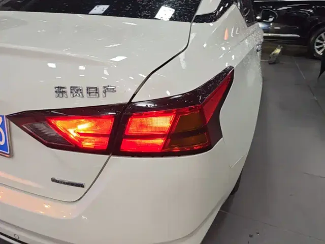 Nissan Teana — Фото автомобиля 7