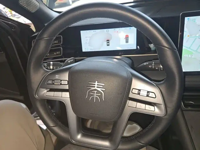 BYD Qin L — Фото автомобиля 10