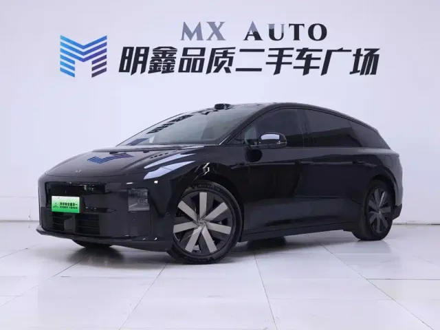 Li Auto i6 — Фото автомобиля 2
