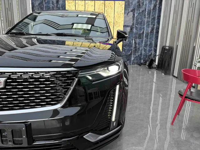 Cadillac XT6 — Фото автомобиля 3