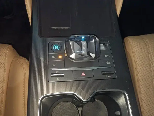 BYD Song L DM-i — Фото автомобиля 16