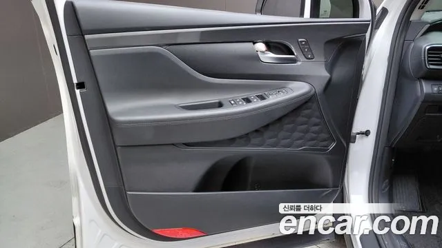 Hyundai Santafe — Фото автомобиля 19