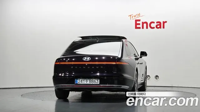 Hyundai Grandeur GN7 — Фото автомобиля 4