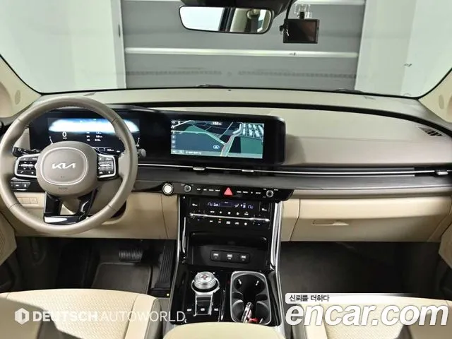 Kia Carnival Generation 4 — Фото автомобиля 6