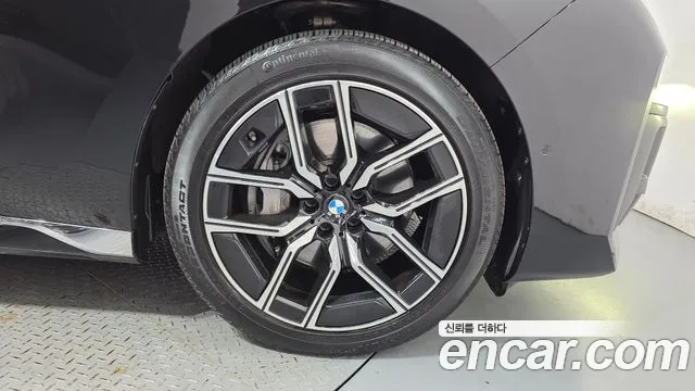 BMW 7 Series G70 — Фото автомобиля 6