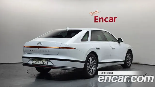 Hyundai Grandeur GN7 — Фото автомобиля 2